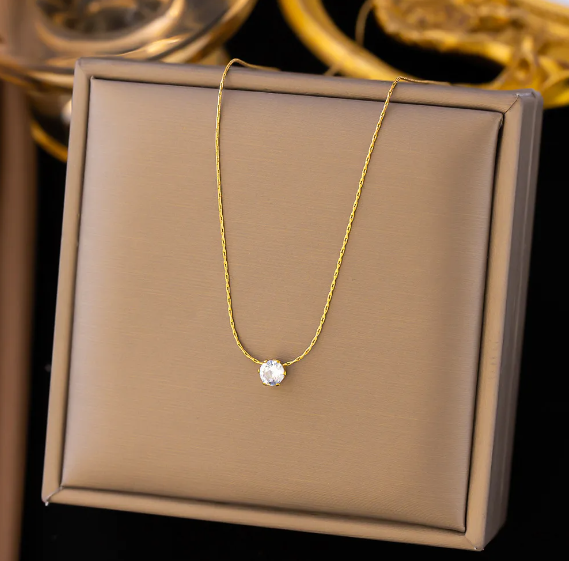 Elegant Gold Necklace